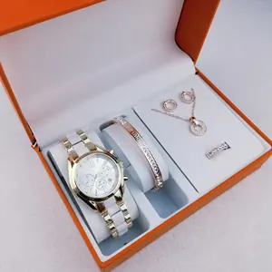 <span class=keywords><strong>Reloj</strong></span> <span class=keywords><strong>de</strong></span> Cuarzo <span class=keywords><strong>de</strong></span> Lujo para <span class=keywords><strong>Mujer</strong></span> Ancho <span class=keywords><strong>de</strong></span> Banda <span class=keywords><strong>de</strong></span> 20 mm Correa <span class=keywords><strong>de</strong></span> Acero Inoxidable Manecillas <span class=keywords><strong>de</strong></span> 40 mm Set <span class=keywords><strong>de</strong></span> 5 Piezas <span class=keywords><strong>de</strong></span> Joyería <span class=keywords><strong>de</strong></span> Aleación Incluyendo Colgante - Product Image 2