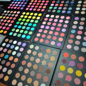 35 Colours Eyeshadow Palette Private Label Vegan Neon Eyeshadow Palette Private Label Eyeshadow Vendor Customized Boxes