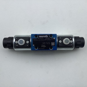 R901089241 4WE6J 7X/HG24N9K4 Commande directionnelle à solénoïde à quatre voies et trois positions (Original, DC24V) - Product Image 6
