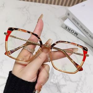 Lunettes optiques photochromiques, filtre anti-lumière bleue, changement de couleur pour ordinateur, lunettes de vue patchwork pour femmes et hommes - Product Image 4