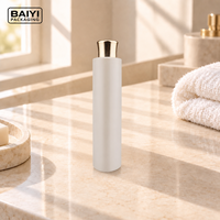 Flacon de gel douche 500 ml avec bouchon doré, bouteilles en plastique PE blanc, emballage personnalisé, soins personnels, design minimaliste, col à vis