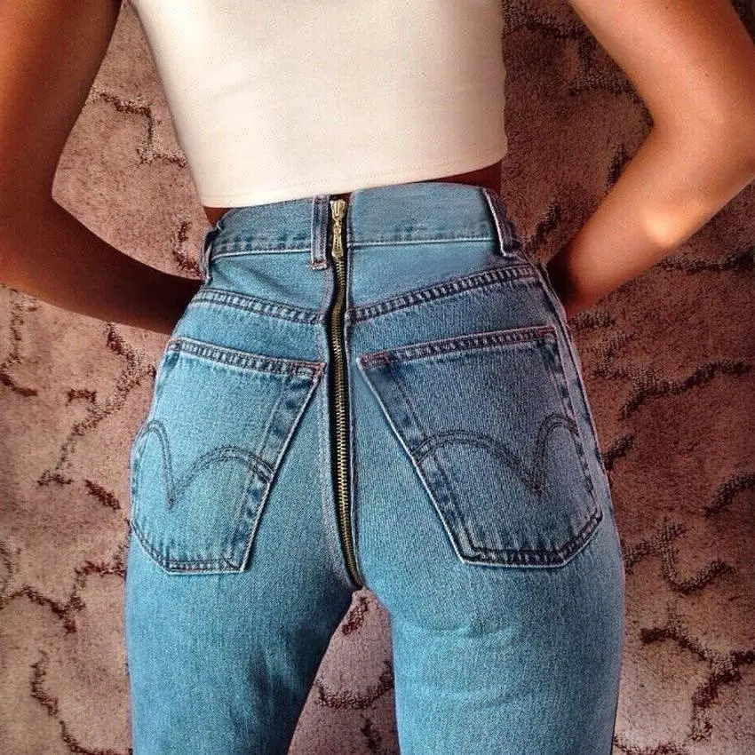 The Hips Personality Zipper Jeans Woman