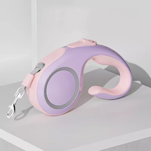 Correa automática para mascotas más vendida resistente a mordidas con un novedoso diseño de visibilidad nocturna y cuerda extensible para perros - Product Image 1