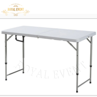 Table pliante en plastique HDPE blanche portable rectangulaire bon marché pour l'extérieur Table de jardin pour la décoration de fête de mariage