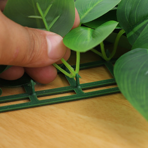 แผงต้นไม้ประดิษฐ์ติดผนังสีเขียว ใบไม้เสมือนจริงสำหรับตกแต่งภายใน - Product Image 2