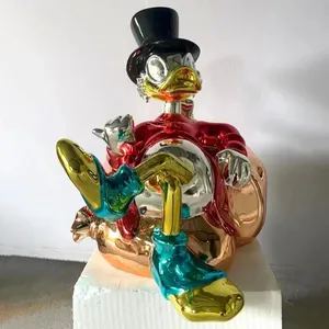 Spedizione Rapida, Statua in Fibra di Vetro/Resina Pop Art Elettroplaccata di <span class=keywords><strong>Paperino</strong></span> Sdraiato sulla Borsa, Disponibile in Magazzino - Product Image 2