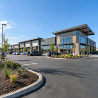 Bâtiment commercial personnalisé en structure métallique, avec vitrage isolant, durable, grande portée, pour usine et bureau