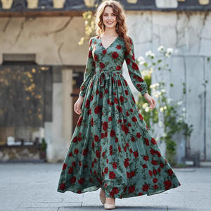 Vestido Maxi Retro con Estampado Floral, Cuello en V y Tirantes Finos para Mujer, Cintura Natural, Cómodo, Elegante y Estilizador - Product Image 4