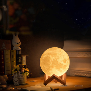 20cm Mini lampada da tavolo da tavolo in resina per bambini Touch Control LED luce notturna 3D stampata Luna a forma <span class=keywords><strong>di</strong></span> Luna stile minimalista 2 colori - Product Image 3