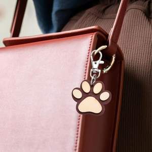 Runwood ahşap sevimli hayvan pençe baskı anahtarlık asılı kanca kolye Pet rozetleri yaratıcı benzersiz kişiselleştirilmiş ahşap zanaat küçük hediye - Product Image 2