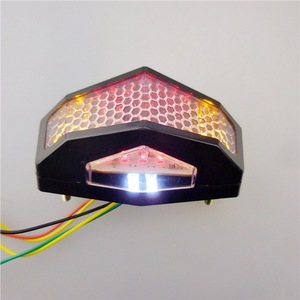 Phare LED pour moto, feux arrière de moto, feux de freinage, lumière LED multifonction - Product Image 3