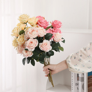 Rosas Artificiales de 10 Cabezas, Flores de Seda y Plástico de Alta Simulación, Decoración para el Hogar, Accesorios para el Día de San Valentín - Product Image 4