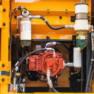 Excavadora de Orugas Hyundai HX 220 Mini con Pintura Original, 22 Toneladas, Motor para Movimiento de Tierras, Maquinaria Usada en Venta - Product Image 6