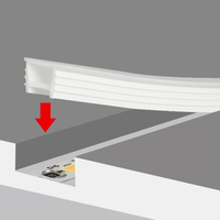 Profilé diffuseur en silicone flexible étanche 12x12 pour bande LED, idéal pour l'éclairage néon et les bandes lumineuses.