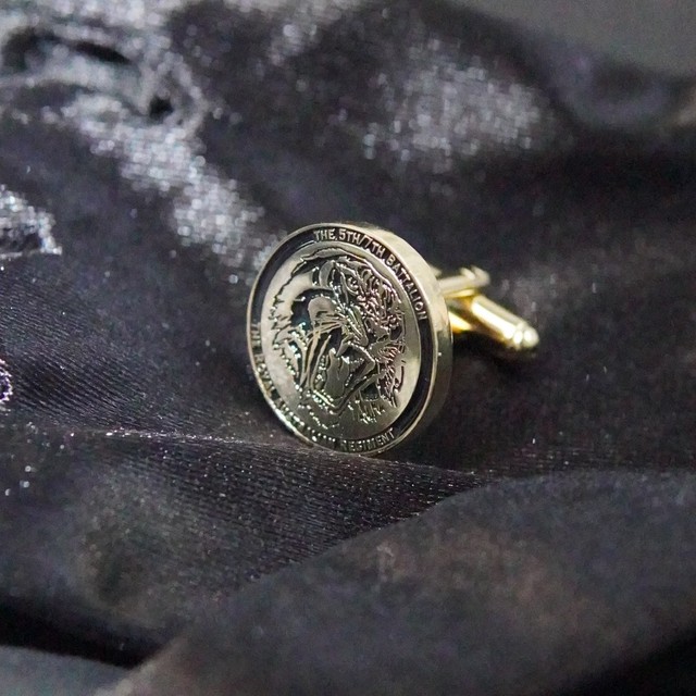 Custom Soft Enamel Logo Cufflinks Engraved Metal Cufflinks for Men Black Gold Round Cufflinks