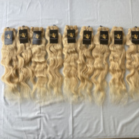 Cheveux humains vierges et bruts à cuticules alignées, de qualité supérieure, blonds 613, bouclés indiens, blonds du Temple 60, fournisseurs de cheveux