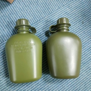 Botella de Agua de Plástico para Camping, Caza y Senderismo DF, 1L 1000ml, TRITON, Libre de BPA, con Bolsa - Product Image 4