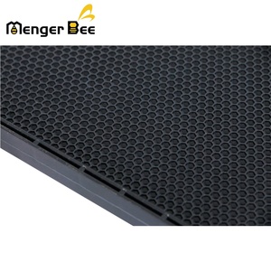 New Menger Bee FR-7 <b>Plastic</b> Bee <b>Frame</b> One-piece Design Requires No Assembly Beekeeping Supplies - Product Image 6