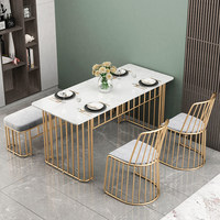 Table de salle à manger commerciale moderne avec bancs rembourrés, structure en métal doré, mobilier de restauration, café, hôtel, banquette, vente en gros