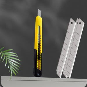 Mini cuchillo utilitario portátil de 18 mm con hoja de acero inoxidable y mango de plástico amarillo para cortar papel y cartón - Product Image 5