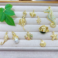 Pendentif Océan en Cuivre Plaqué Or CH-LAP2050, Micro-Pavé CZ, Hippocampe/Étoile de Mer, Mini Bijou Composant Thème Estival