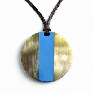 Pendentif bohème de luxe en corne de buffle, élégant ornement en corne sculpté à la main, bijou de mode durable pour superposition créative - Product Image 6