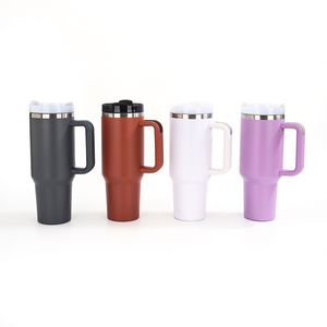 Vaso Térmico de Acero Inoxidable de 40 oz con Logotipo Personalizado, Tapa Abatible, Asa y Pajita - Product Image 4