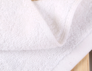 Serviette de toilette promotionnelle personnalisée avec logo, 100 % coton, 30x30 cm, couleur blanche, style tissé uni, douce pour la peau, usage domestique, prix économique - Product Image 5