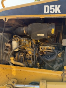 รถดันดิน CAT D5K มือสองคุณภาพสูง ขนาดเล็ก 9 ตัน รถบูลโดเซอร์มือสอง CAT D5G D5H D5K D5M D6D D6G D6M D6N D6R มีสินค้าในสต็อกพร้อมขาย - Product Image 4