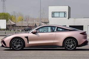 2023 Nezha GT 4WD Coche deportivo eléctrico puro de alto rendimiento Rango de 580KM con carga rápida y cupé de techo rígido de larga duración - Product Image 2