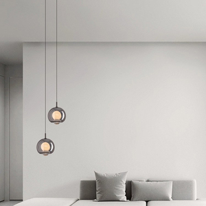 Lampada a sospensione da comodino The Small Moonlight Lamp, stile italiano di alta gamma, che offre una <span class=keywords><strong>luce</strong></span> per le stanze. - Product Image 4