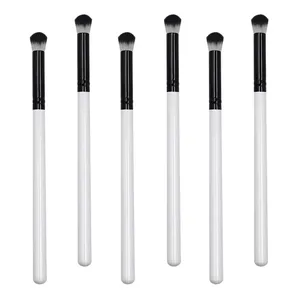 Einzelne weiße schwarze Make-up weiche Lidschatten pinsel profession elle benutzer definierte Logo Private Label bilden synthetische Lidschatten pinsel