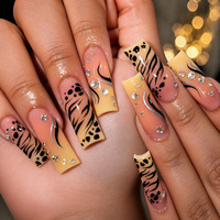 Faux ongles tendance inspirés de Maillard, motifs léopard automne/hiver, strass, fils argentés, matériau ABS