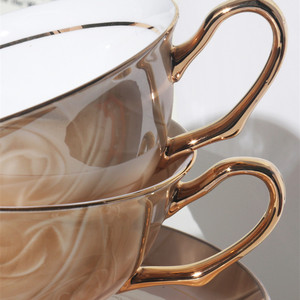 Set di Tazze e Piattini da Caffè in Stile Nordico, 18 Pezzi, Porcellana Bone China di Alta Qualità, Set da Tè Inglese per il Pomeriggio - Product Image 3