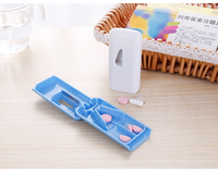 Organisateur de médicaments ABS portable léger facile à transporter mallette de rangement pour pilules organisateur de médicaments en plastique du fabricant