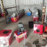 Station de pompage et vérin hydraulique utilisés dans les élévateurs de marchandises hydrauliques 3KW 4KW 5.5KW 7.5KW 11KW 15KW