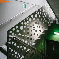 Panneaux de remplissage modernes en acier inoxydable, tôles perforées décoratives pour balustrades d'escalier et garde-corps de balcon