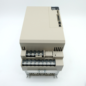 Contactor Yaskawa Original Nuevo SGD7S-120A00B202, Servoaccionamiento Nuevo SGD7S-5R5A00A002 SGD7S-470A00B202 - Product Image 1