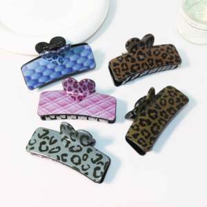 Pinzas de Pelo de Plástico con Forma de Corazón de 7 cm, Ligeras, para Mujeres y Niñas, Estilo Coreano, Pinzas de Pelo con Diseño de Caparazón de Tortuga - Product Image 2
