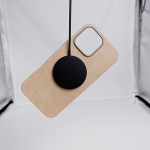 Personnalisation, matériau <span class=keywords><strong>Alcantara</strong></span> véritable, étui de téléphone en cuir magnétique doré de luxe pour <span class=keywords><strong>iPhone</strong></span> 16 <span class=keywords><strong>Pro</strong></span> Max - Product Image 1