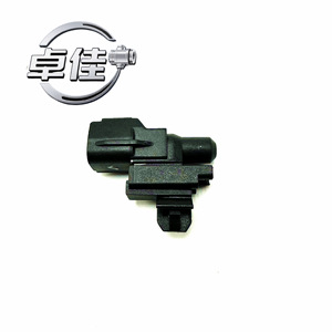 Sensor de Temperatura Automotriz ZJ-07-140 de Conexión Rápida con Montaje Roscado para Hongqi H7 H9 HS9 H6 - Product Image 3