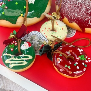 Cadeau de Noël moderne 2025, diffuseur d'air pour rétroviseur de voiture en forme de beignet, évaporation naturelle, pas d'électricité nécessaire - Product Image 4