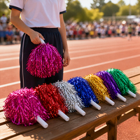 Pompons de cheerleading métalliques en gros, pompons brillants en PET pour équipes sportives, fêtes dansantes et événements scolaires