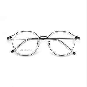 Montures de lunettes rondes style coréen TR 01341 49-20-145, monture optique unisexe, origine Danyang, verres en résine, largeur moyenne - Product Image 1