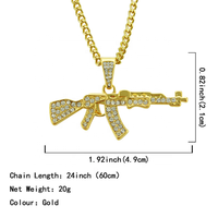 Chaîne torsadée Hip Hop avec pendentif pistolet mitrailleur AK47 en alliage et strass
