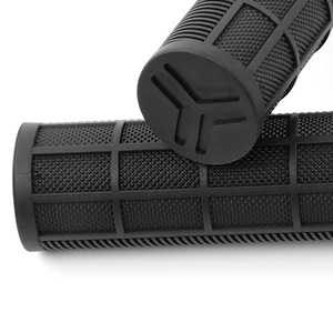 ปลอกแฮนด์จักรยานเสือภูเขาโบลานี 22.2 มม. TPR กันลื่นแบบล็อคเดี่ยวสีดำ - Product Image 3