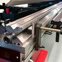 Presse plieuse de haute précision BOST 200T 4000mm pour tôles, système TP10S, 3+1 axes, machine de pliage Schneider Electric