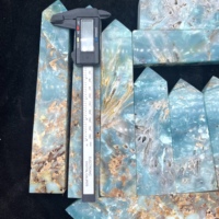 En gros, Points de cristal de quartz rutile bleu ciel naturel poli, sculptés en forme de tour, pour la guérison, la décoration intérieure et les cadeaux de mariage