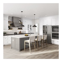 Armoires de cuisine en chêne blanc Panneau de réfrigérateur intégré Armoire d'organisation du garde-manger Solution de rangement de cuisine