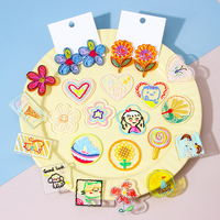 Breloques de collier DIY en gros, logo personnalisé, collier de luxe en PVC imperméable pour animaux de compagnie (chats et chiens)
